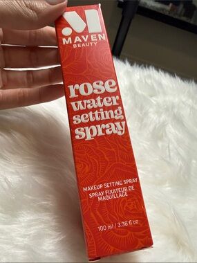 Maven Beauty Rose Water Setting Spray — Red